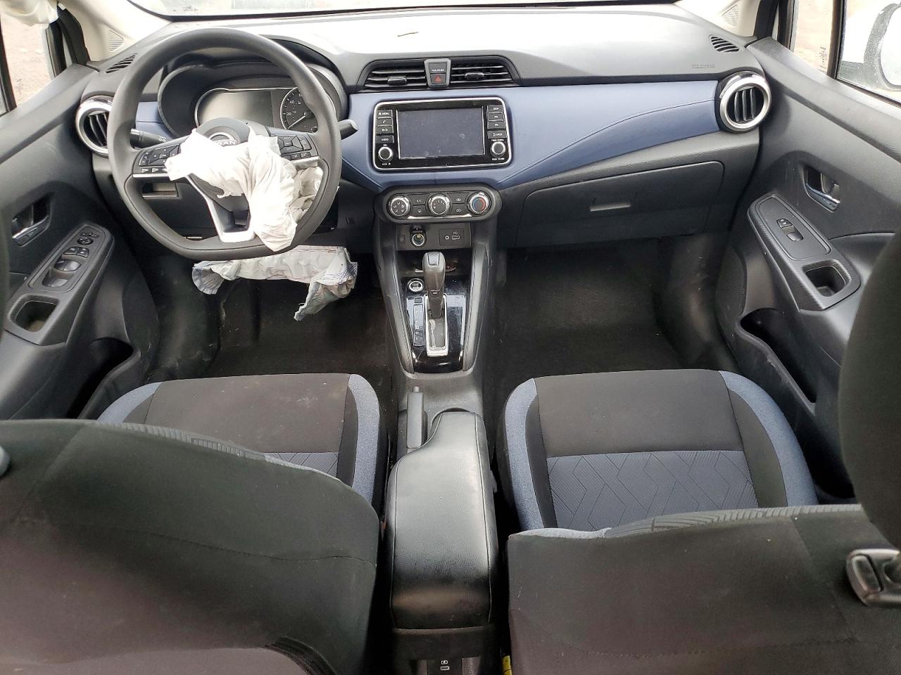2024 NISSAN VERSA SV photo 8
