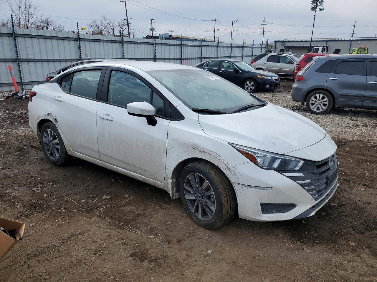 2024 NISSAN VERSA SV photo 4