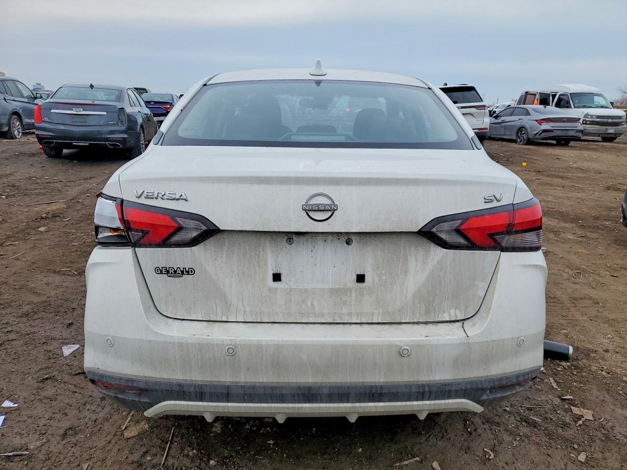 2024 NISSAN VERSA SV photo 6