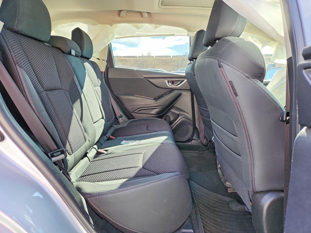 2019 SUBARU FORESTER PREMIUM photo 31