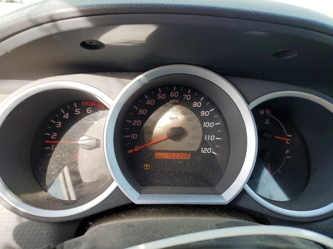 2009 TOYOTA TACOMA photo 9