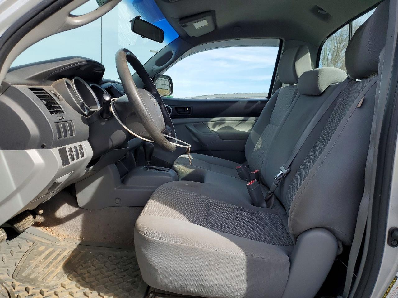 2009 TOYOTA TACOMA photo 7