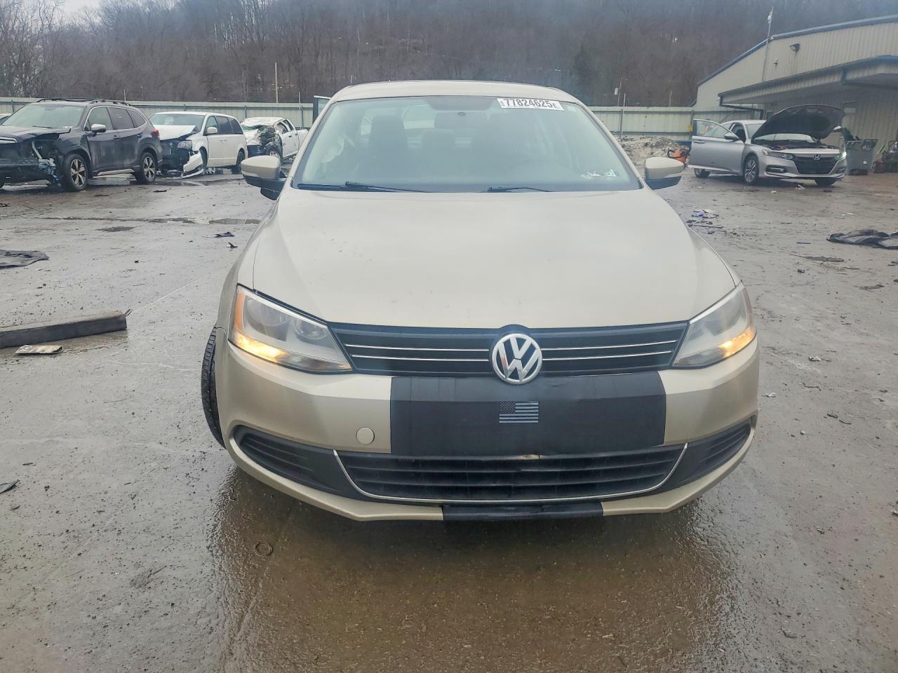 2013 VOLKSWAGEN JETTA SE photo 13