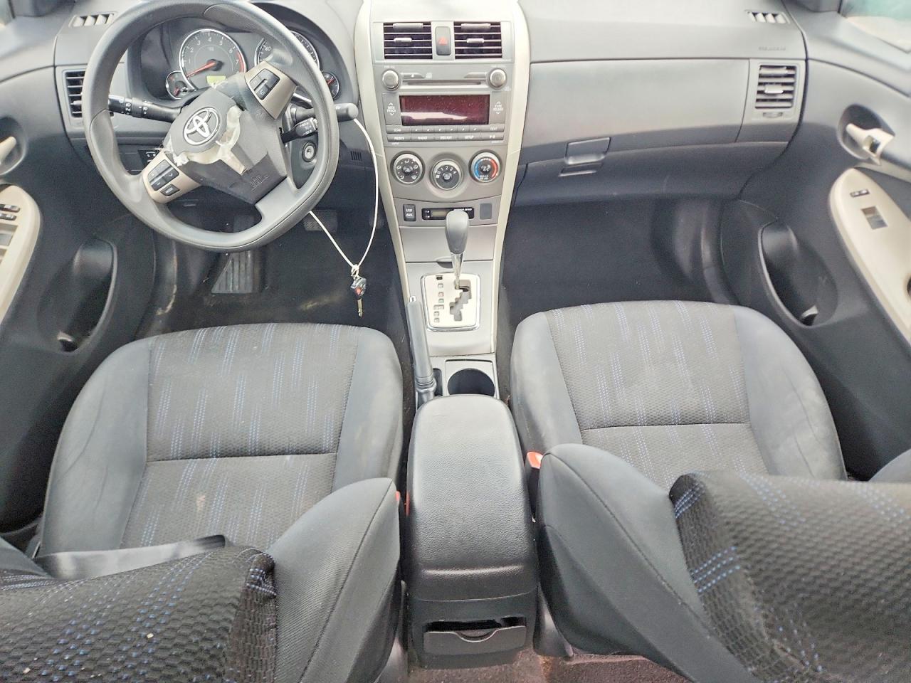 2011 TOYOTA COROLLA S photo 15