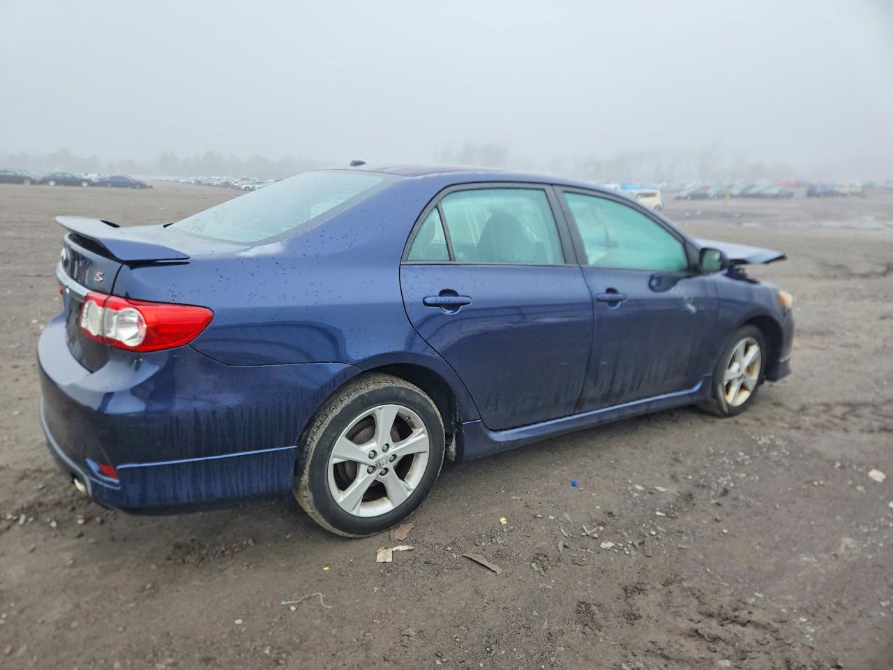 2011 TOYOTA COROLLA S photo 5