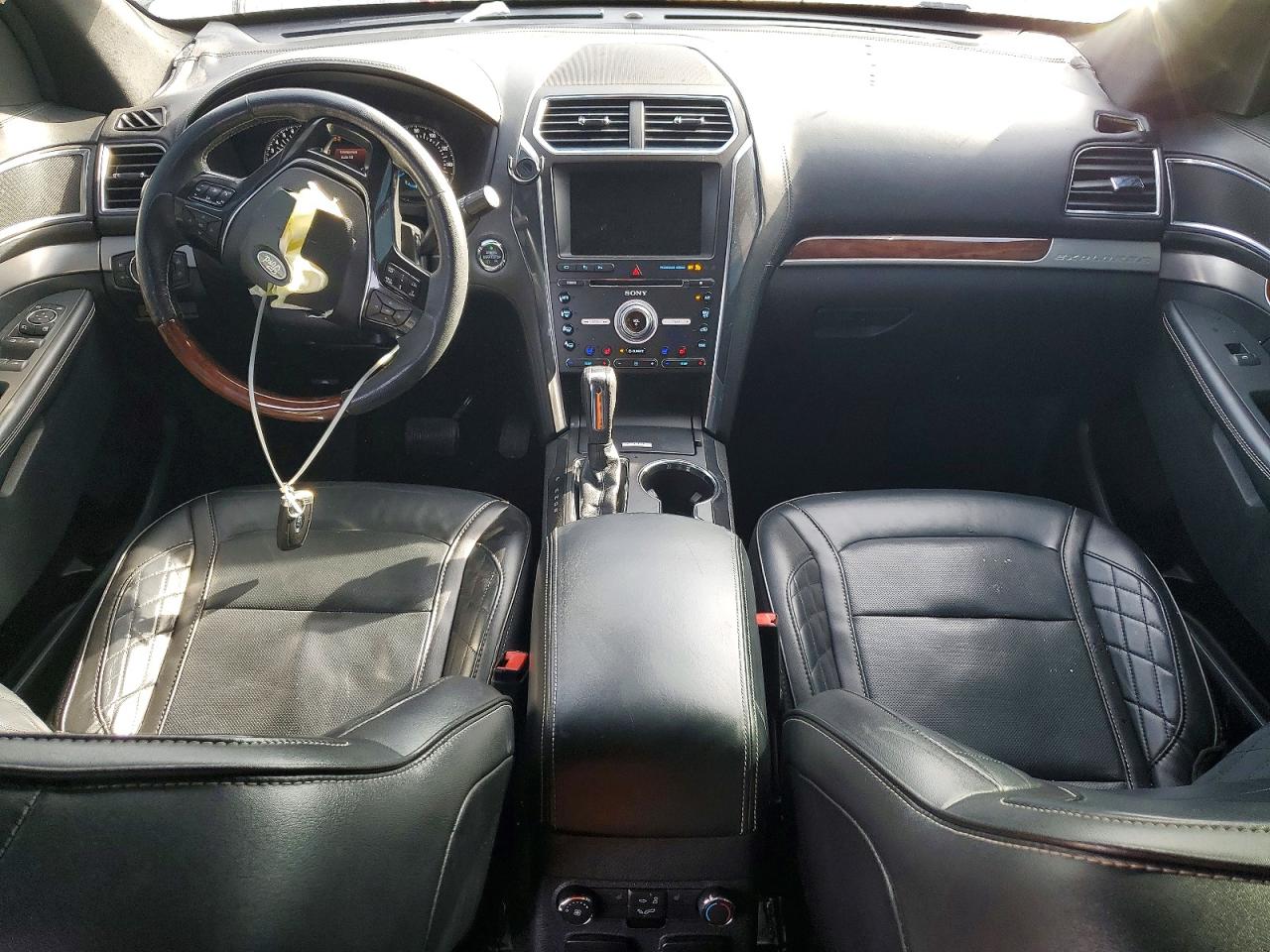 2018 FORD EXPLORER PLATINUM photo 22