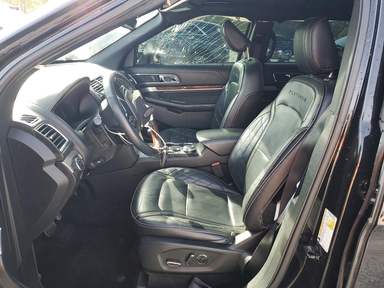 2018 FORD EXPLORER PLATINUM photo 19