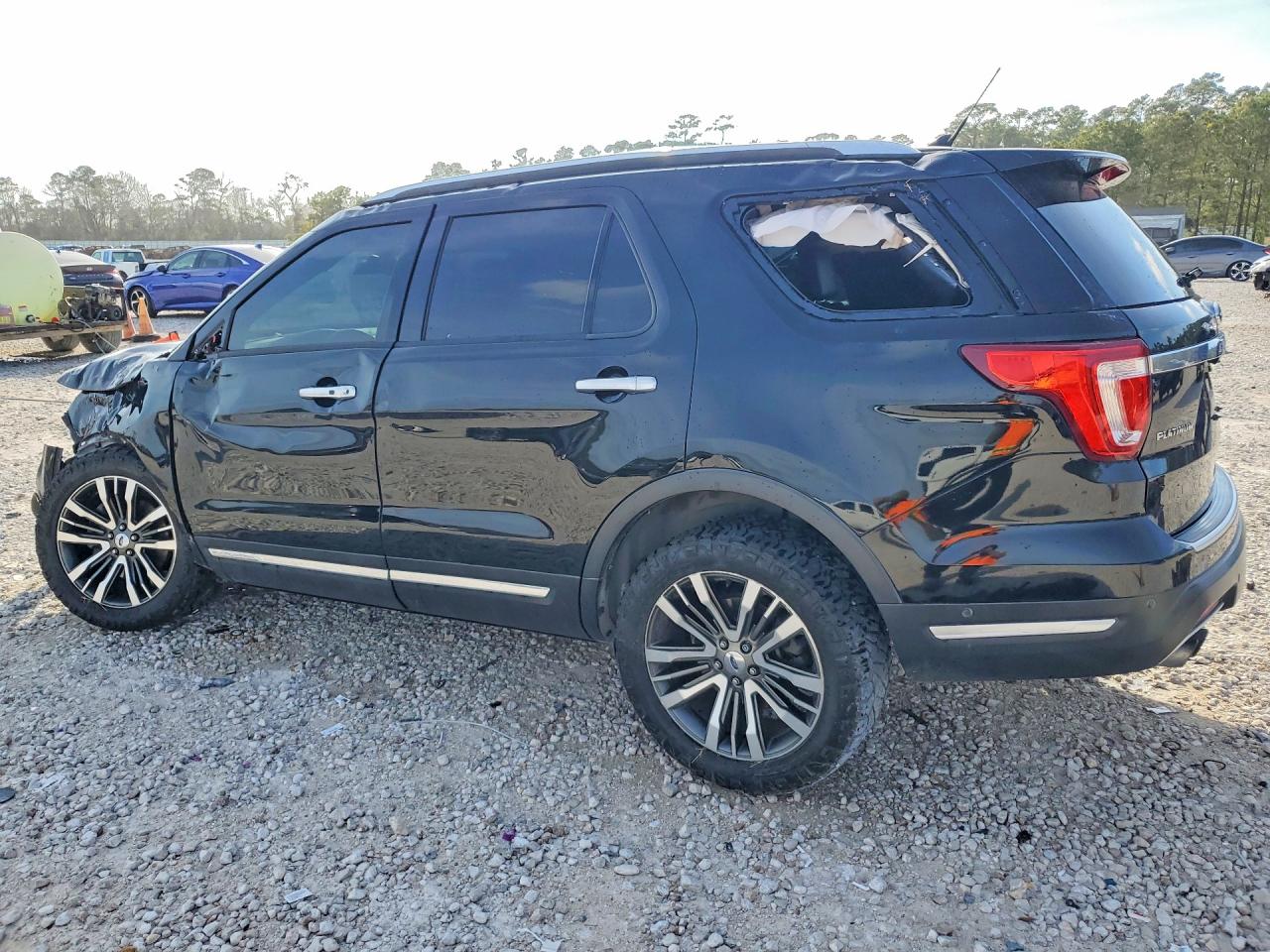 2018 FORD EXPLORER PLATINUM photo 4