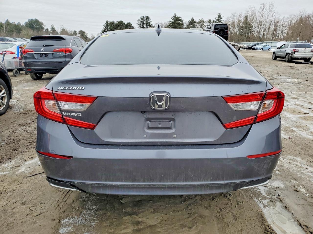 2020 HONDA ACCORD LX photo 11