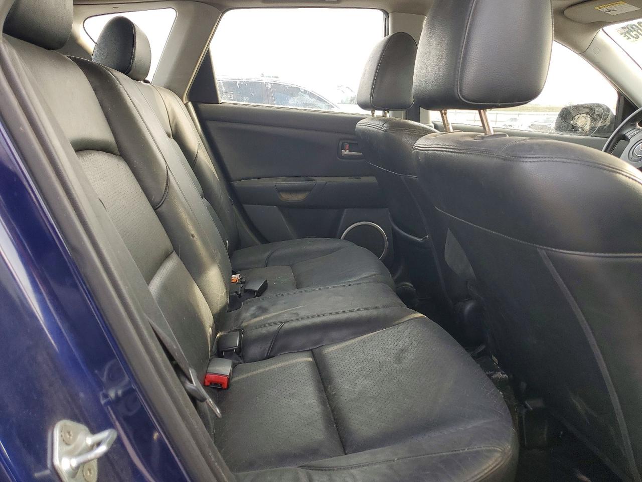 2004 MAZDA 3 HATCHBACK photo 10