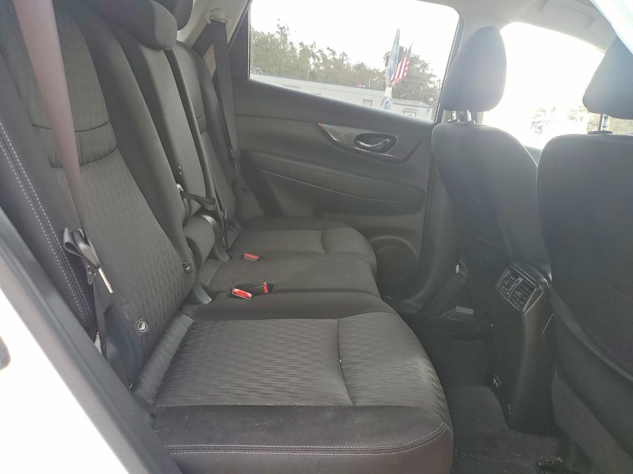2020 NISSAN ROGUE SV photo 31