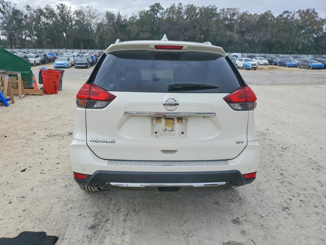 2020 NISSAN ROGUE SV photo 16