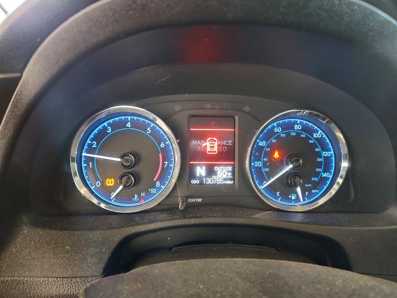 2017 TOYOTA COROLLA L photo 9