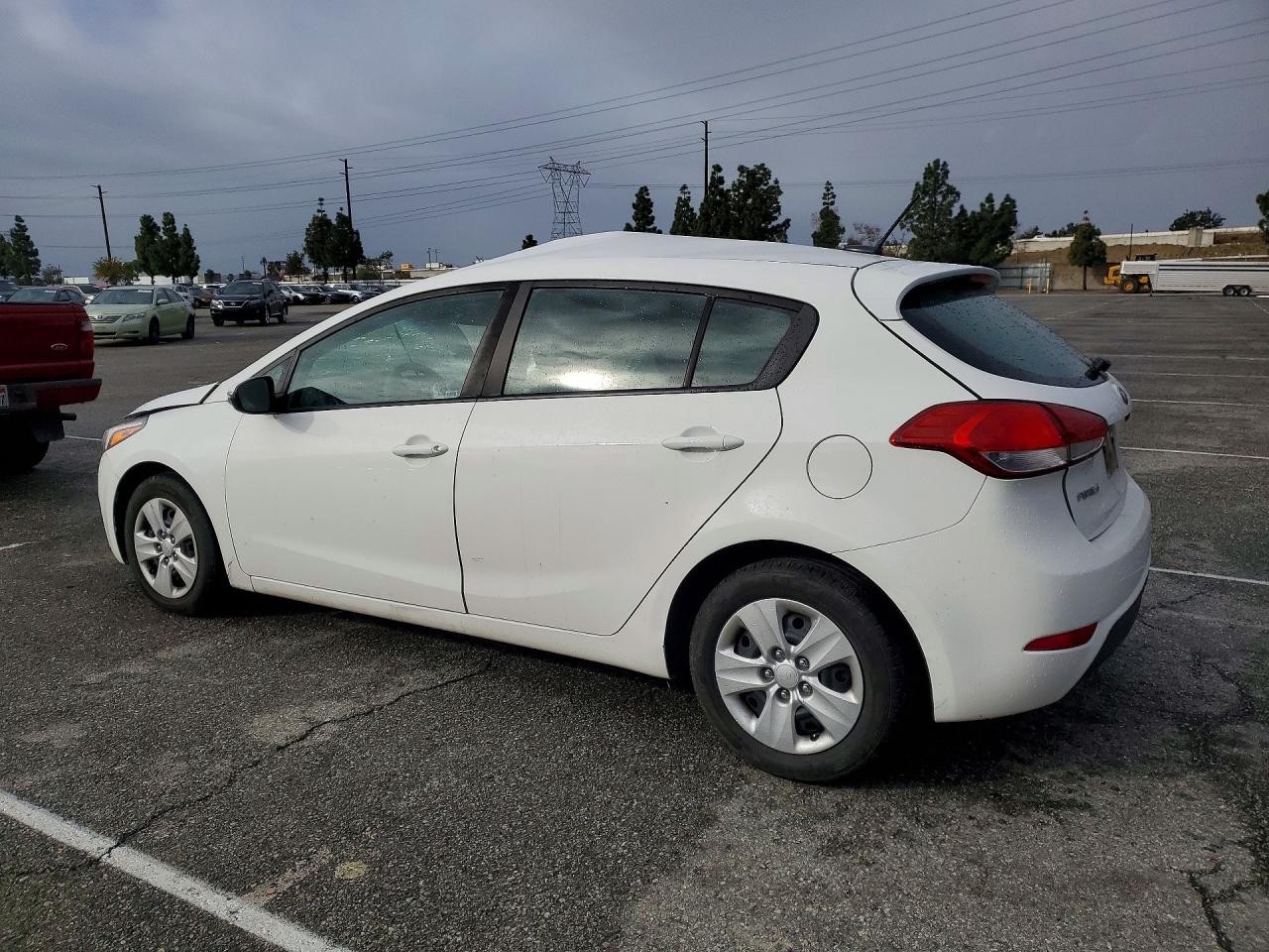 2017 KIA FORTE LX photo 3