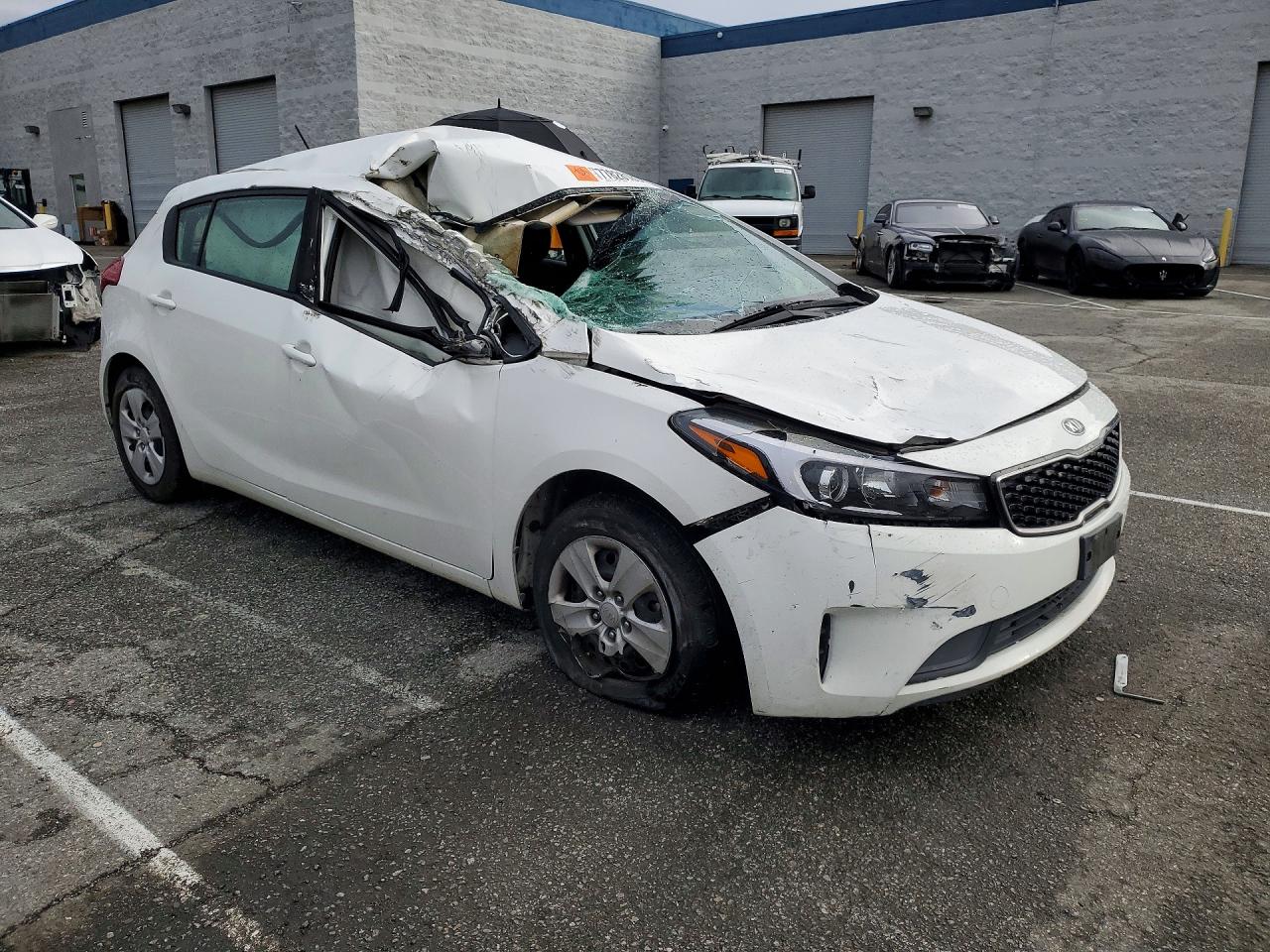 2017 KIA FORTE LX photo 7