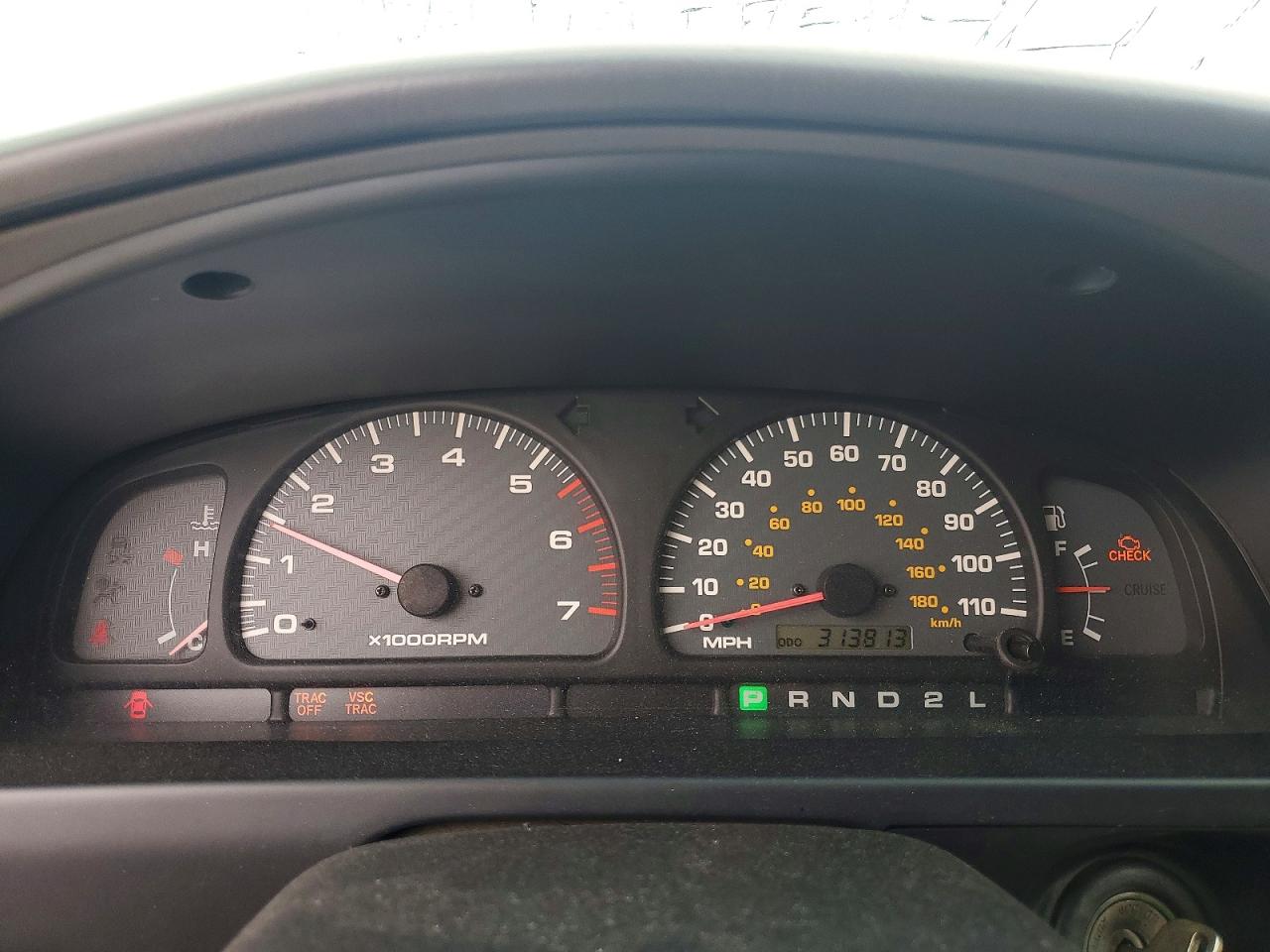 2001 TOYOTA 4RUNNER SR5 photo 9