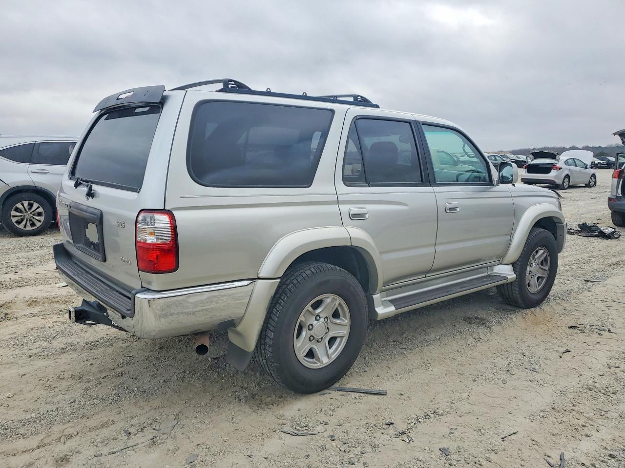 2001 TOYOTA 4RUNNER SR5 photo 3