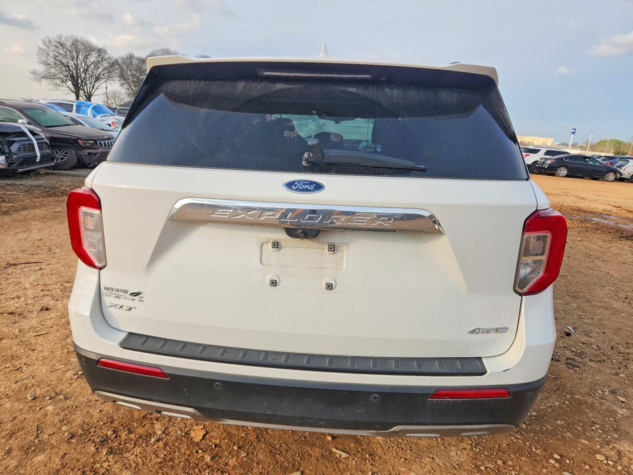 2021 FORD EXPLORER XLT photo 11