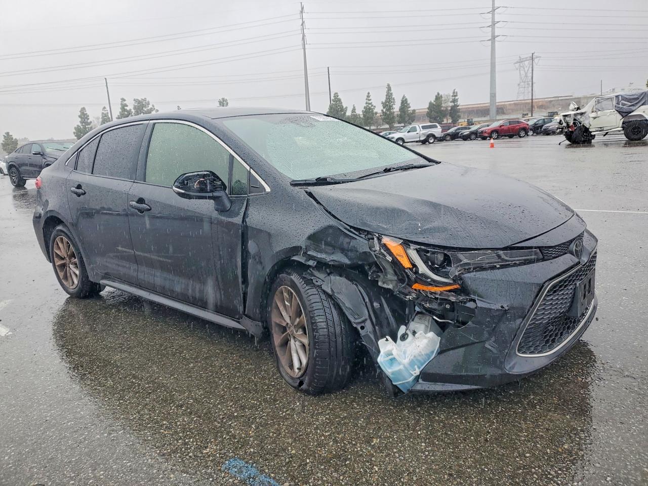 2020 TOYOTA COROLLA XLE photo 4