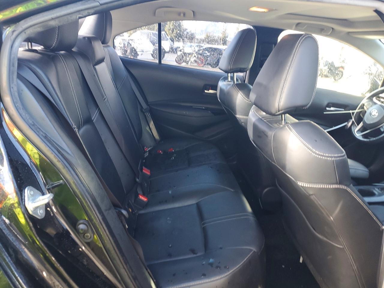 2020 TOYOTA COROLLA XLE photo 10