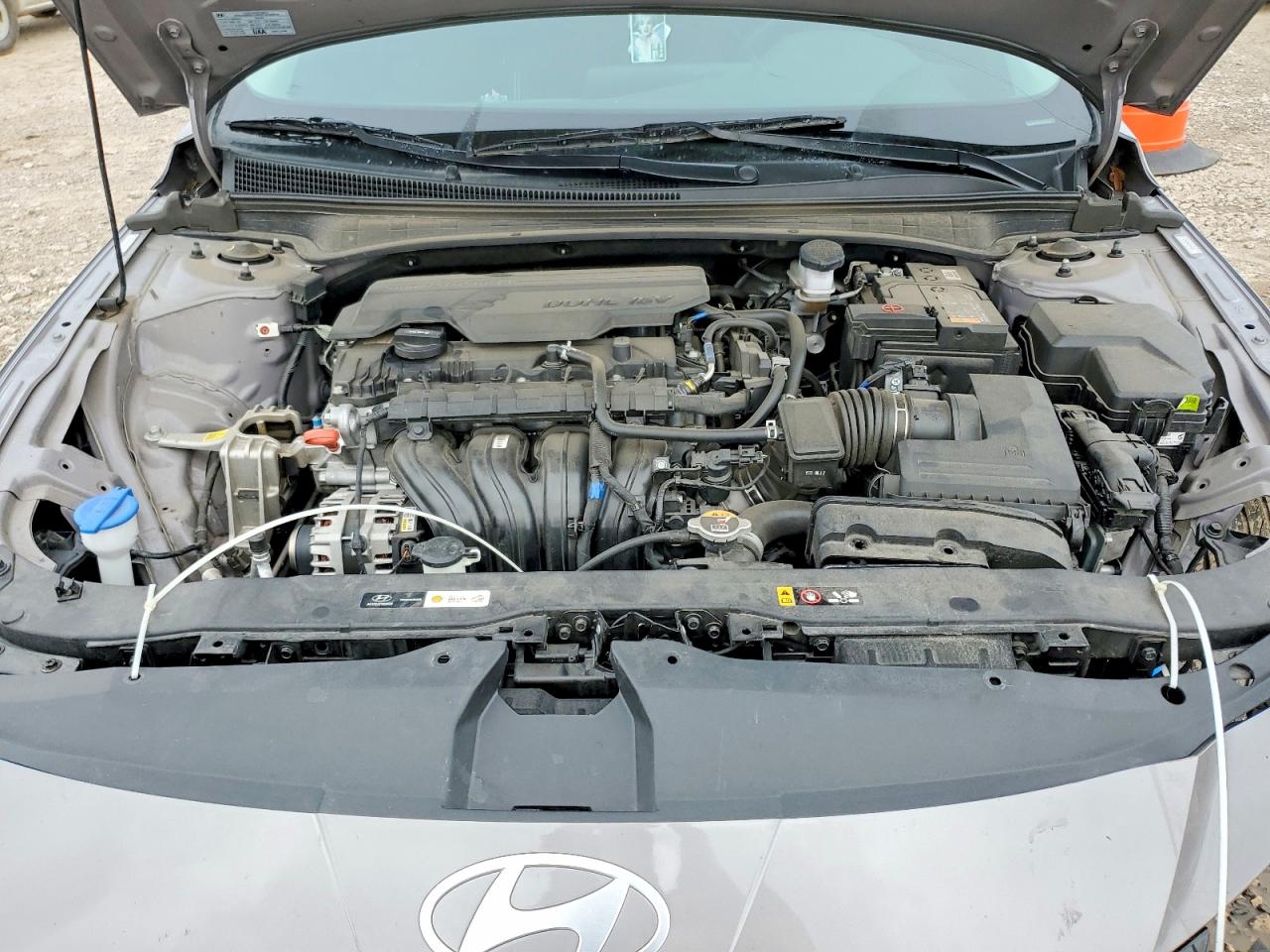 2024 HYUNDAI ELANTRA SEL photo 11