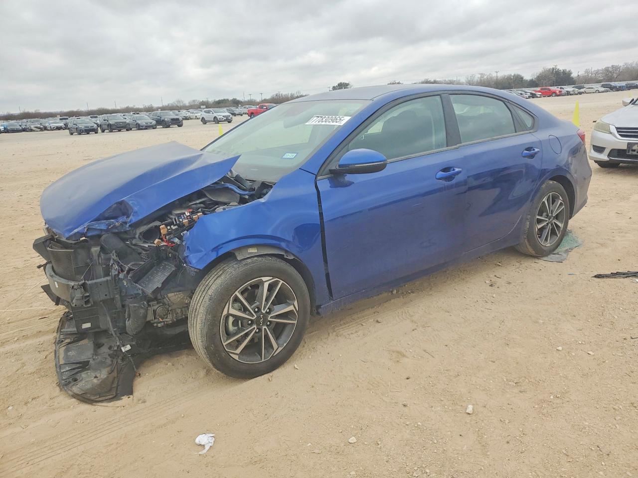2023 KIA FORTE