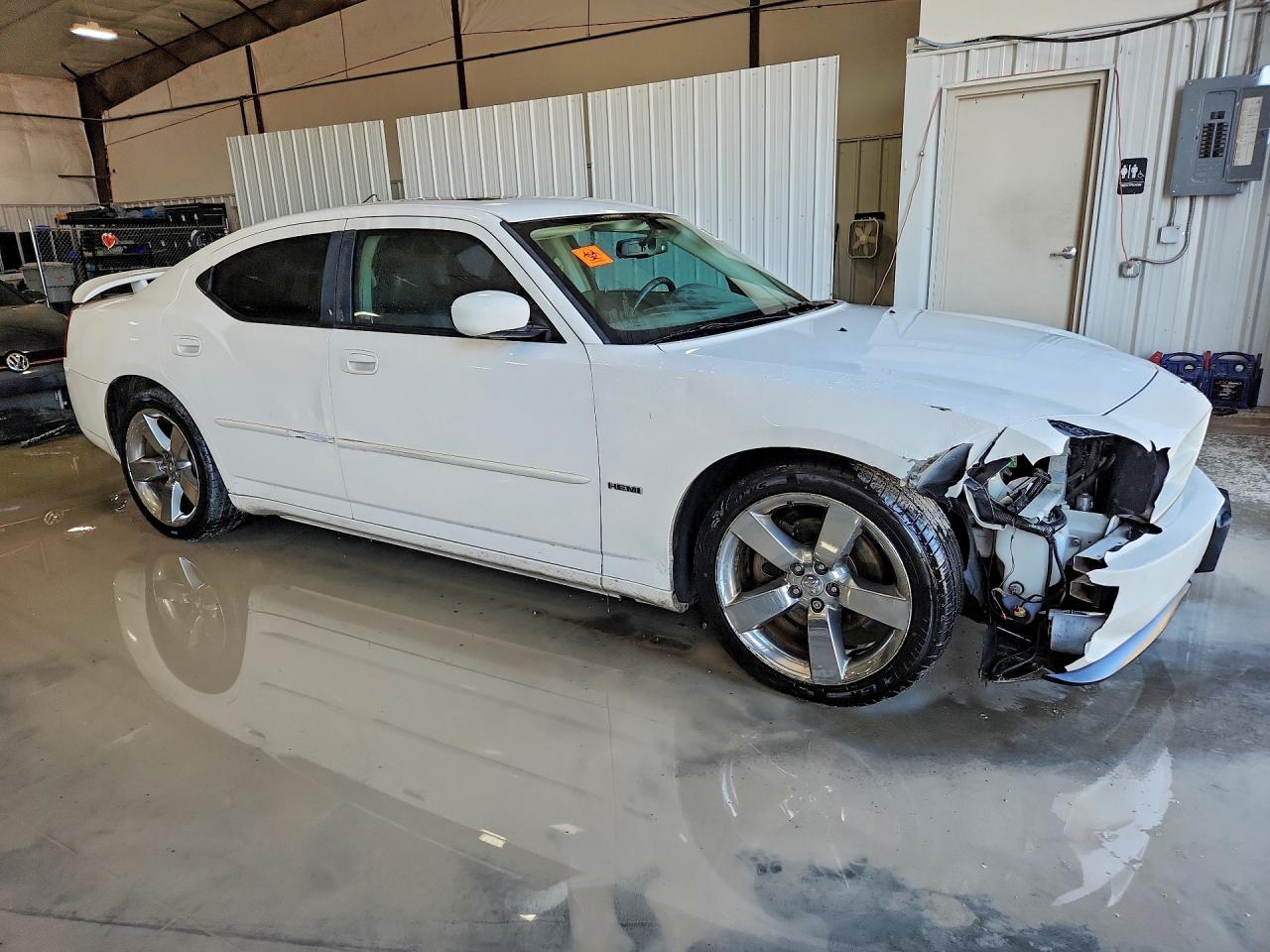 2008 DODGE CHARGER R photo 4