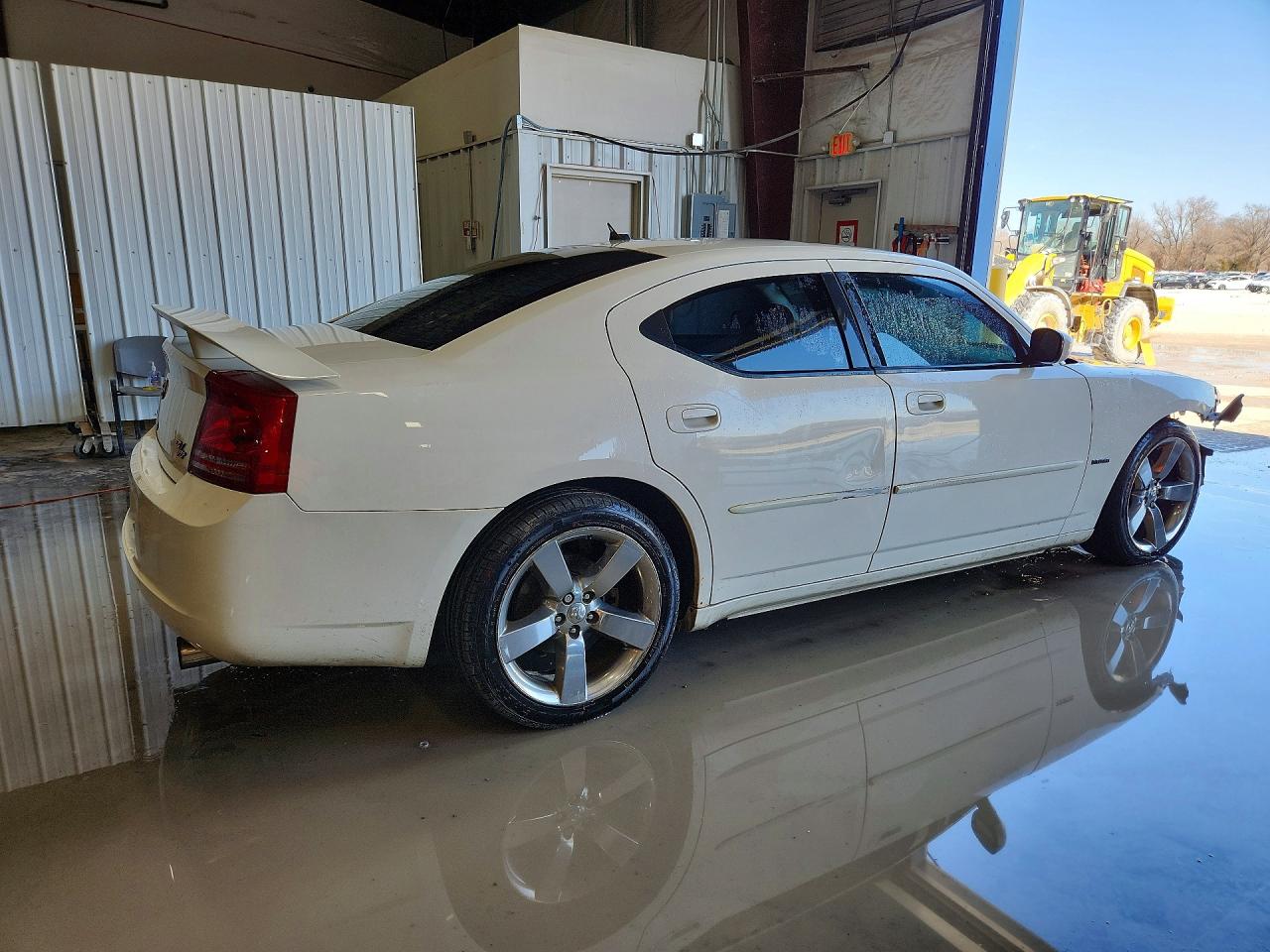 2008 DODGE CHARGER R photo 3
