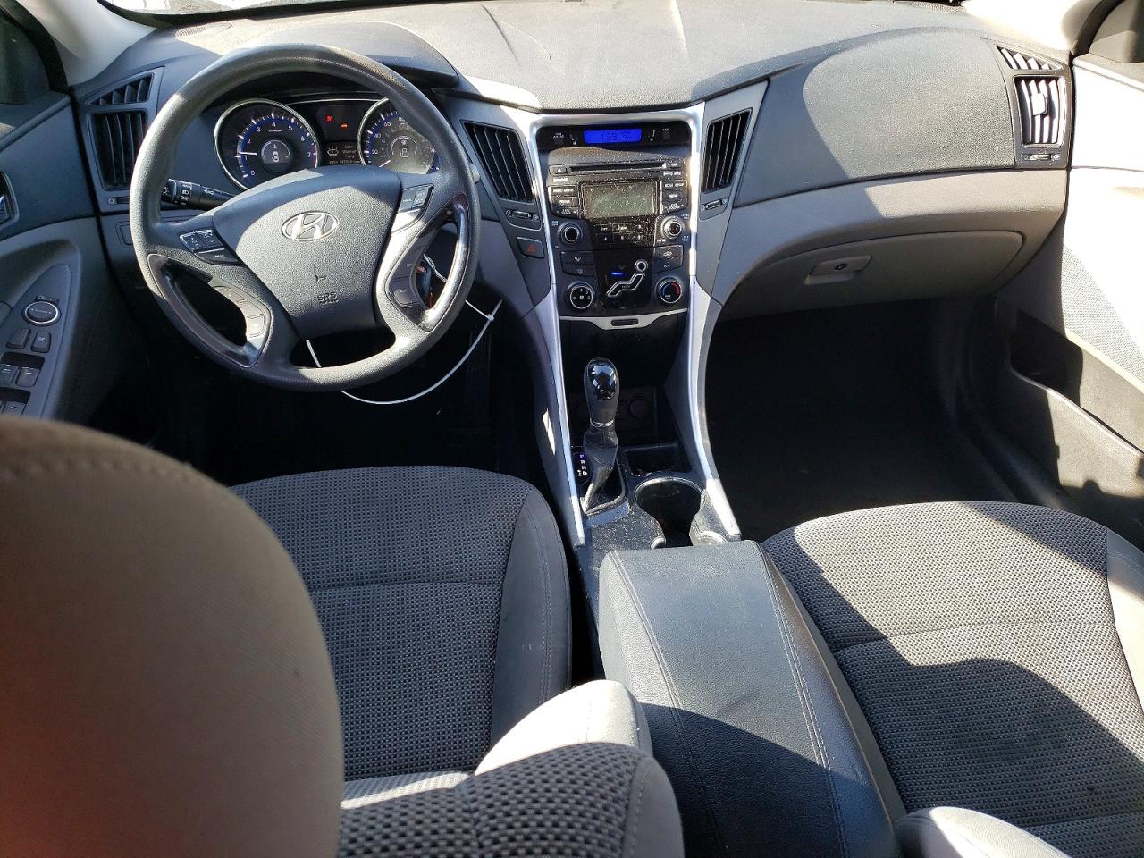 2012 HYUNDAI SONATA GLS photo 15
