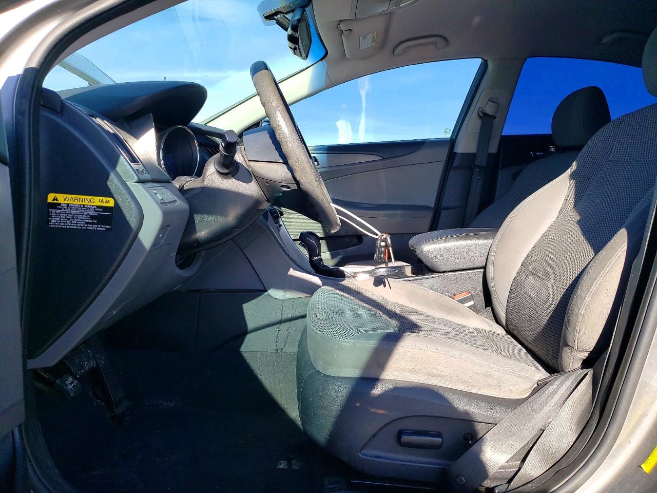 2012 HYUNDAI SONATA GLS photo 13
