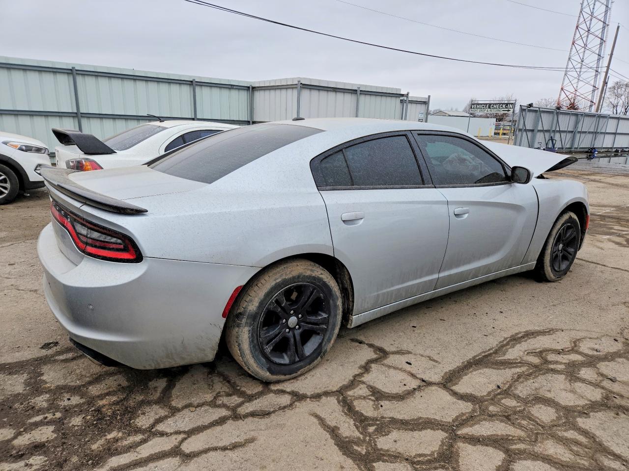 2020 DODGE CHARGER SXT photo 3
