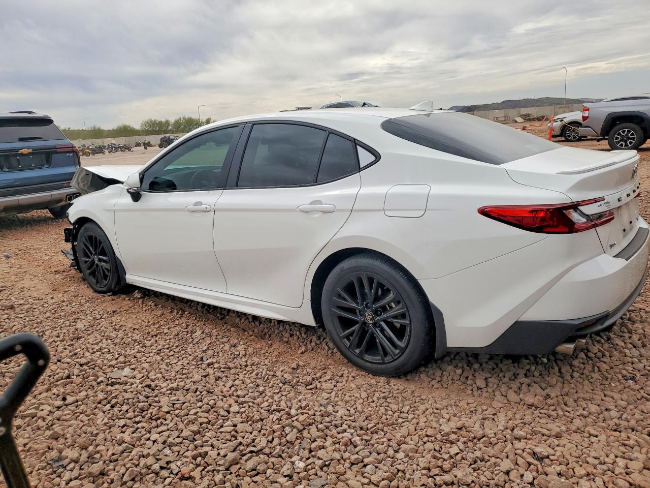 2025 TOYOTA CAMRY XSE photo 4