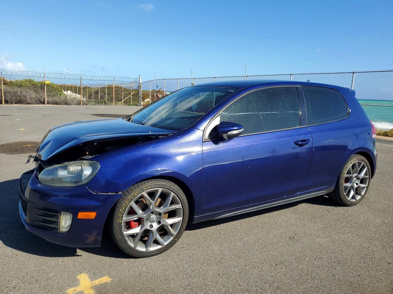 2013 VOLKSWAGEN GTI