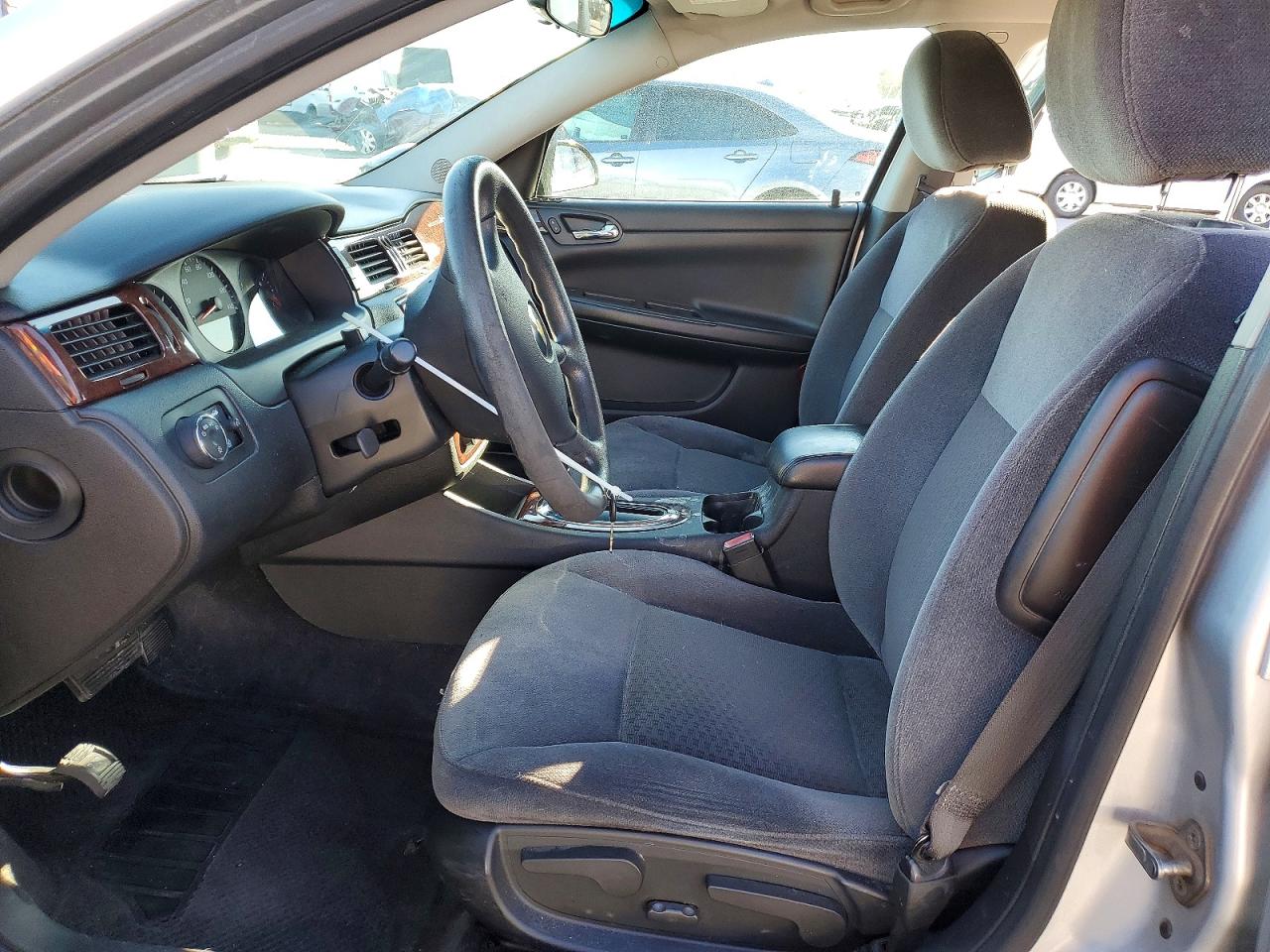 2010 CHEVROLET IMPALA LS photo 13