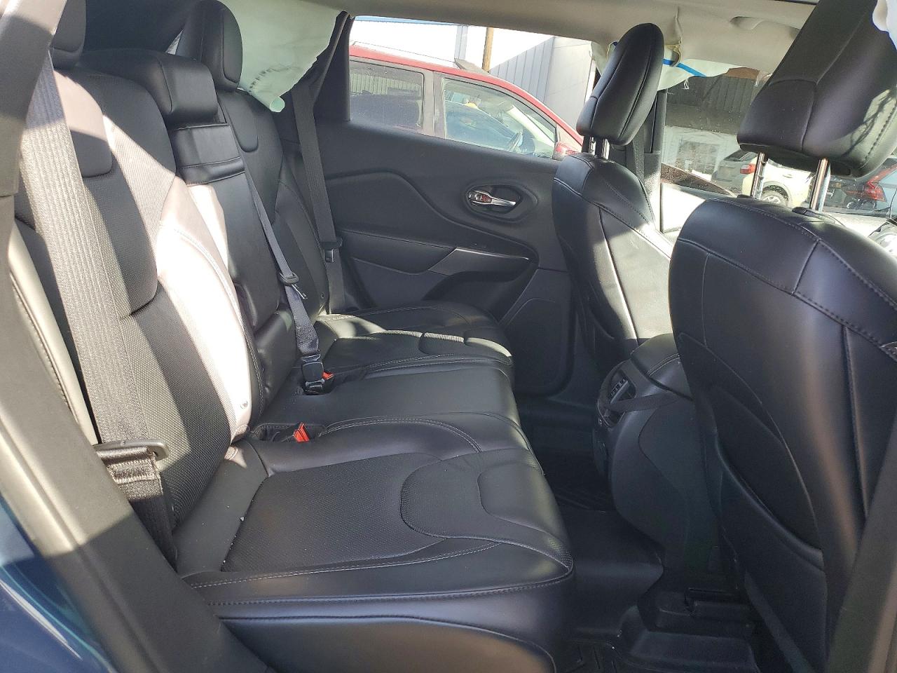 2019 JEEP CHEROKEE LIMITED photo 11