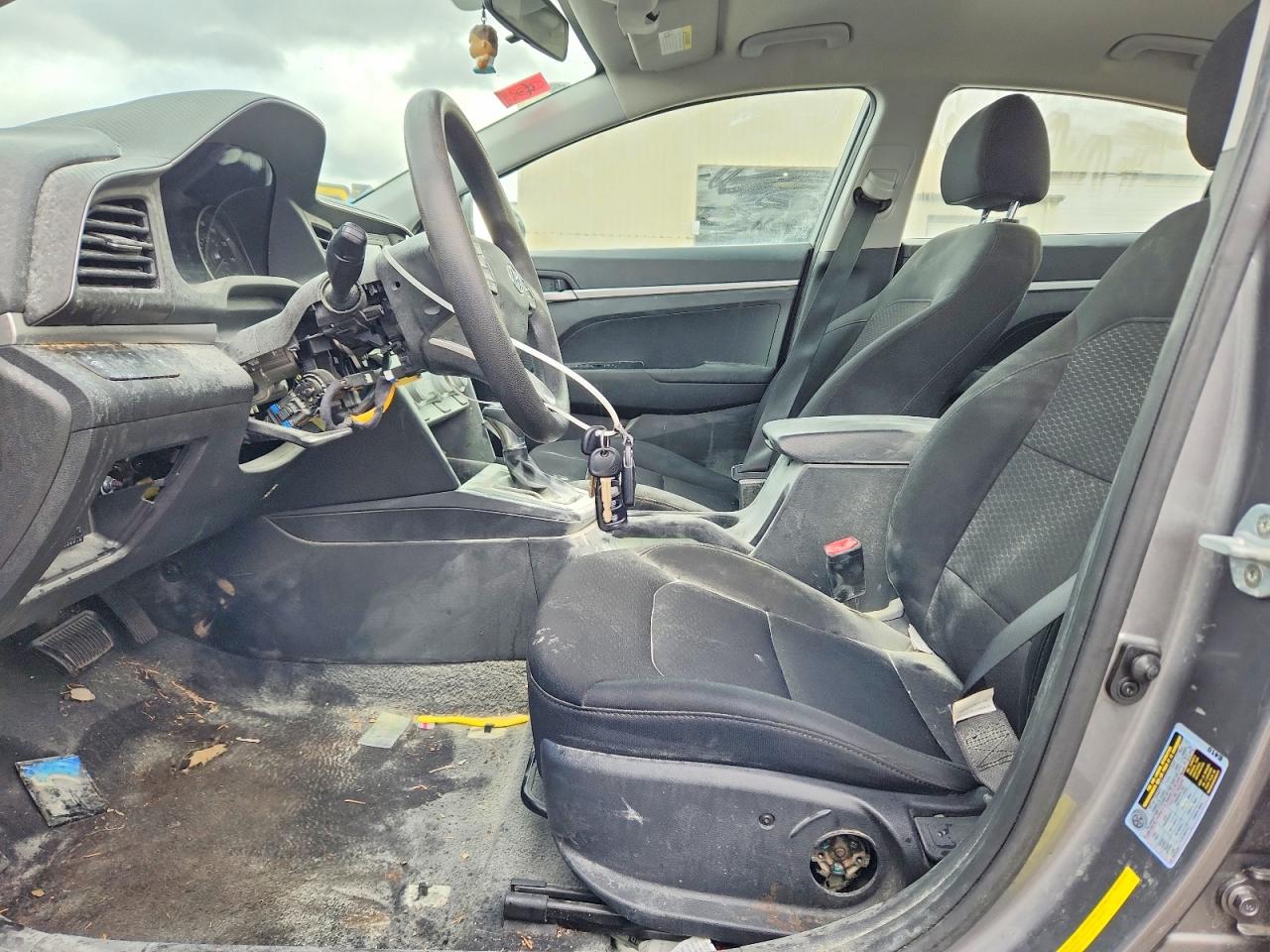 2019 HYUNDAI ELANTRA SE photo 7