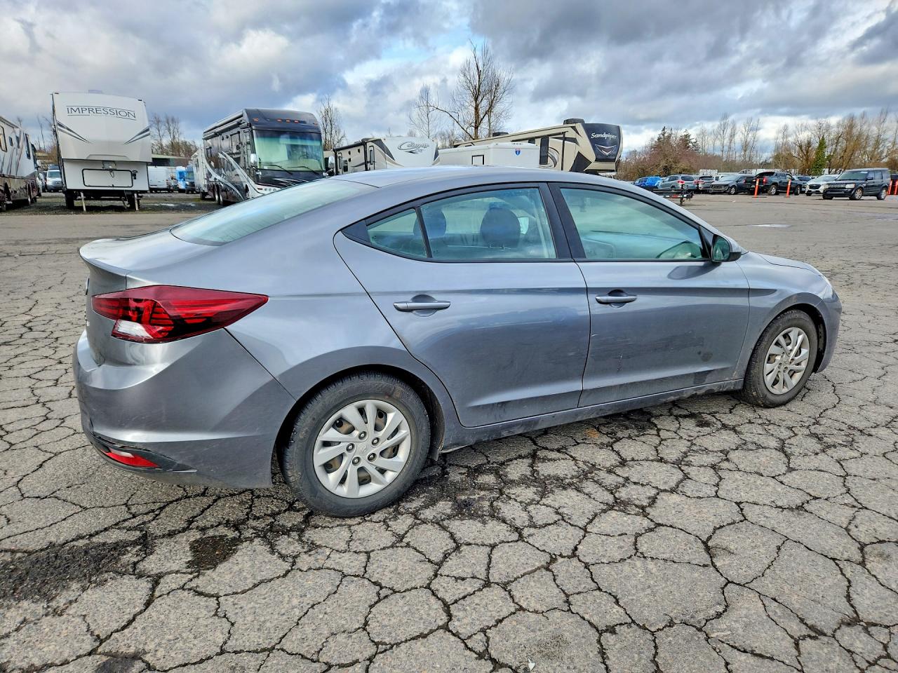 2019 HYUNDAI ELANTRA SE photo 3