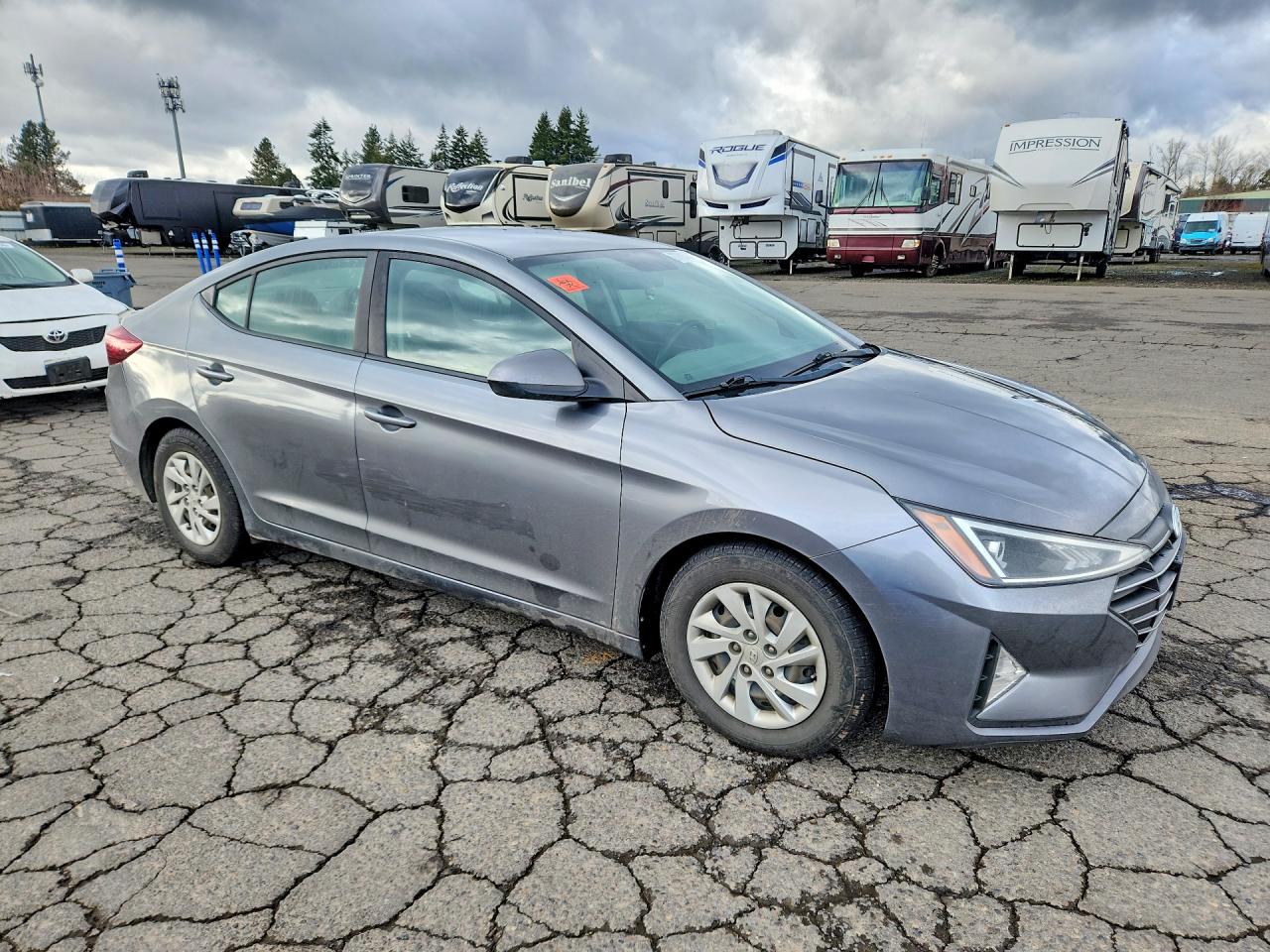 2019 HYUNDAI ELANTRA SE photo 4