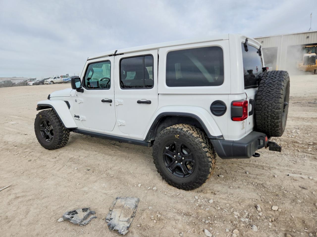 2019 JEEP WRANGLER UNLIMITED SAHARA photo 2