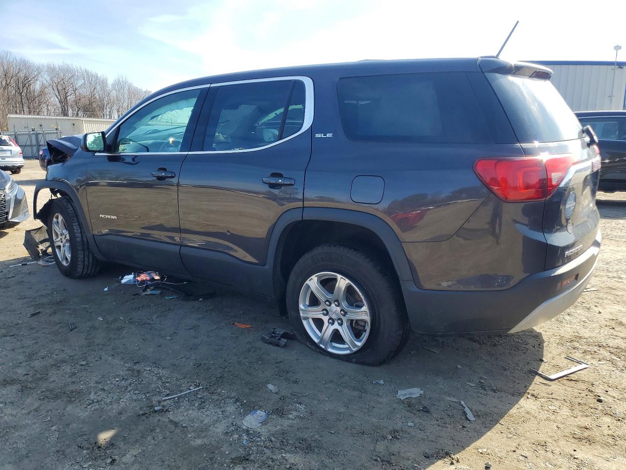 2019 GMC ACADIA SLE photo 2