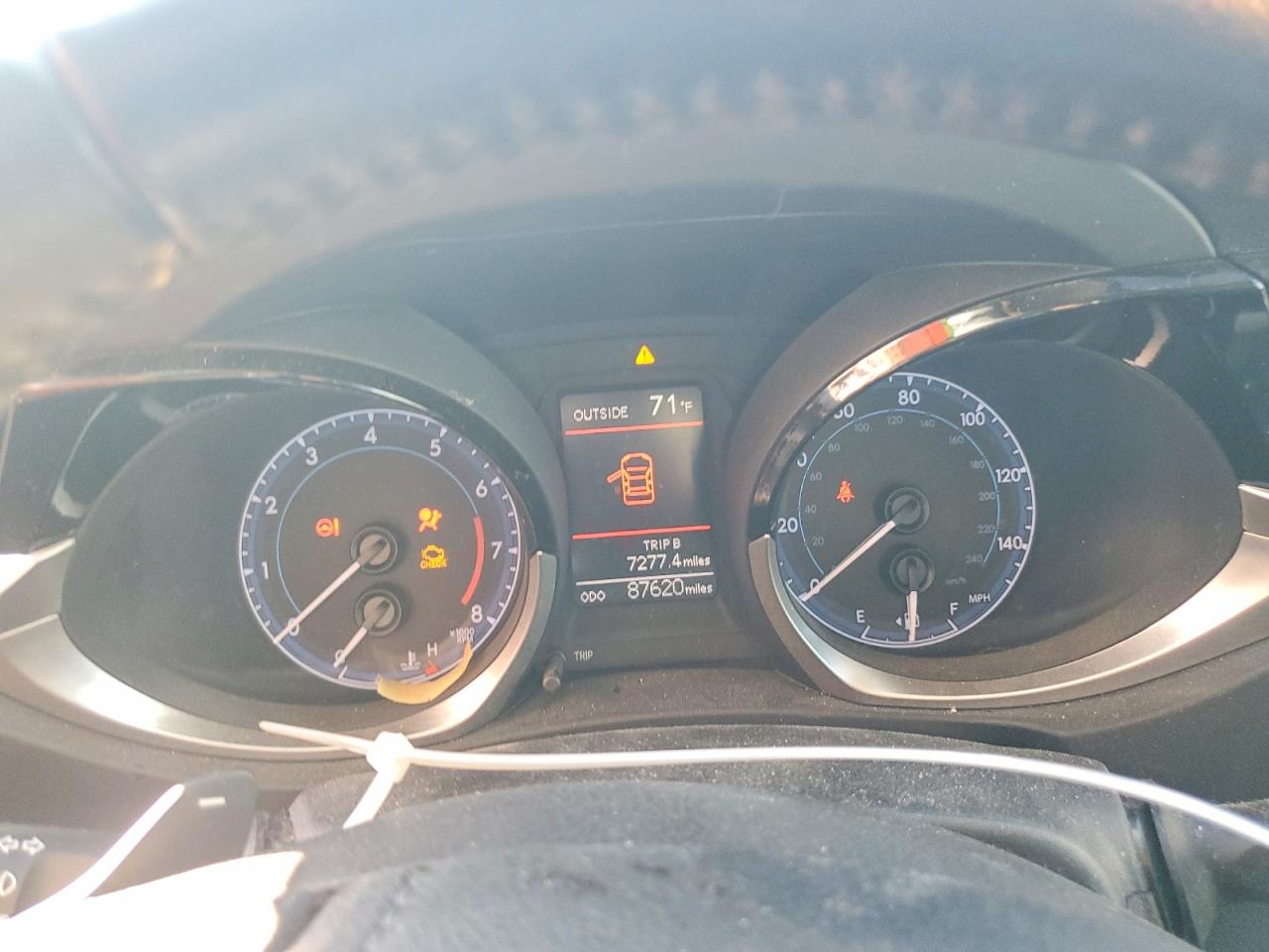 2016 TOYOTA COROLLA photo 17