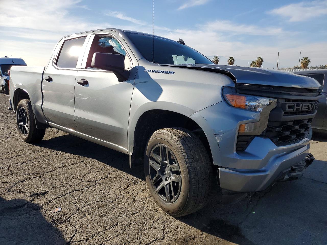2025 CHEVROLET SILVERADO C1500 CUSTOM photo 4
