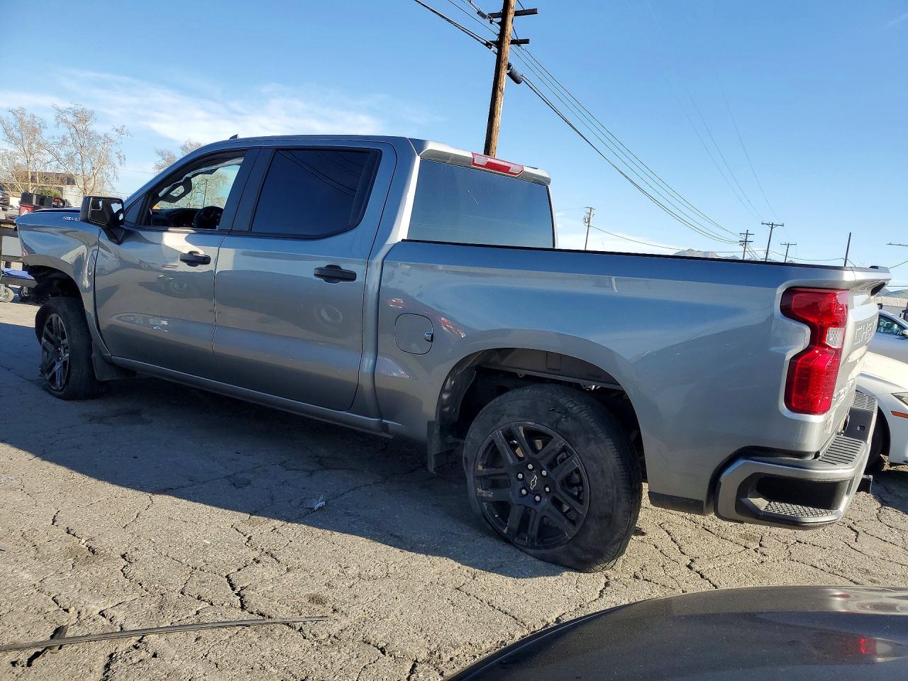 2025 CHEVROLET SILVERADO C1500 CUSTOM photo 2