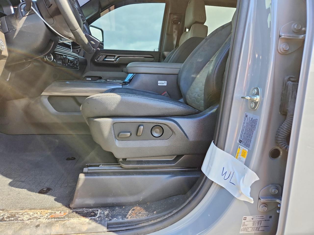 2025 CHEVROLET SILVERADO K2500 ZR2 photo 12