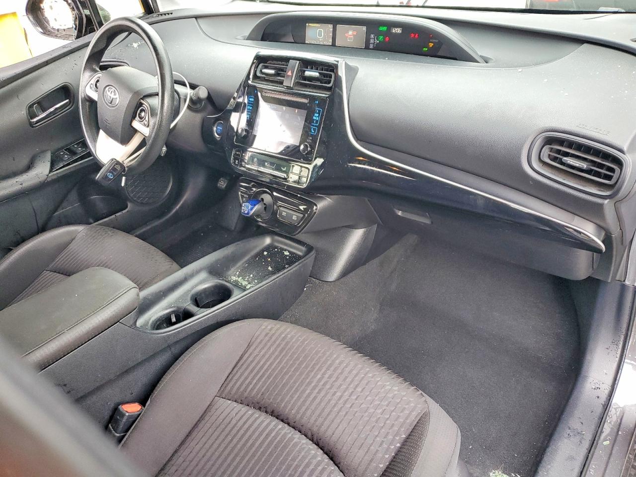 2018 TOYOTA PRIUS TWO photo 15