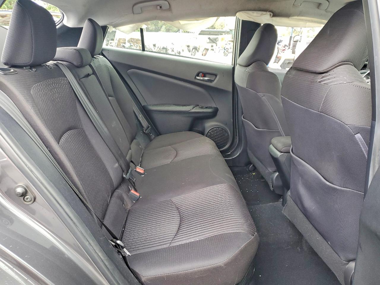 2018 TOYOTA PRIUS TWO photo 19