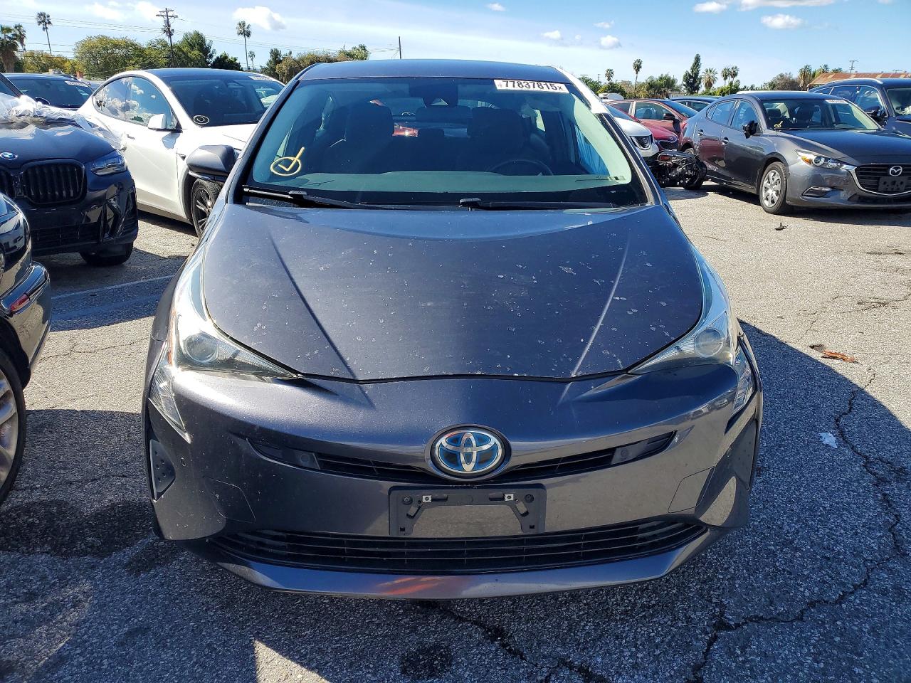 2018 TOYOTA PRIUS TWO photo 9