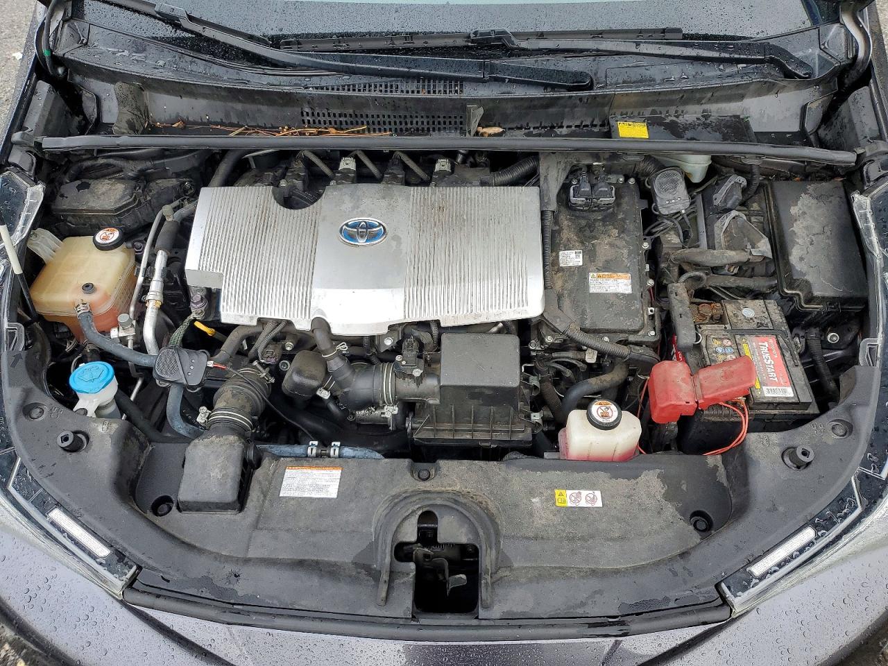2018 TOYOTA PRIUS TWO photo 21