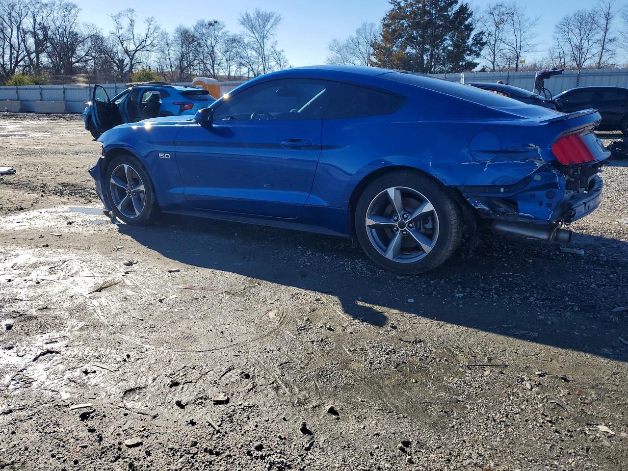 2017 FORD MUSTANG GT photo 4