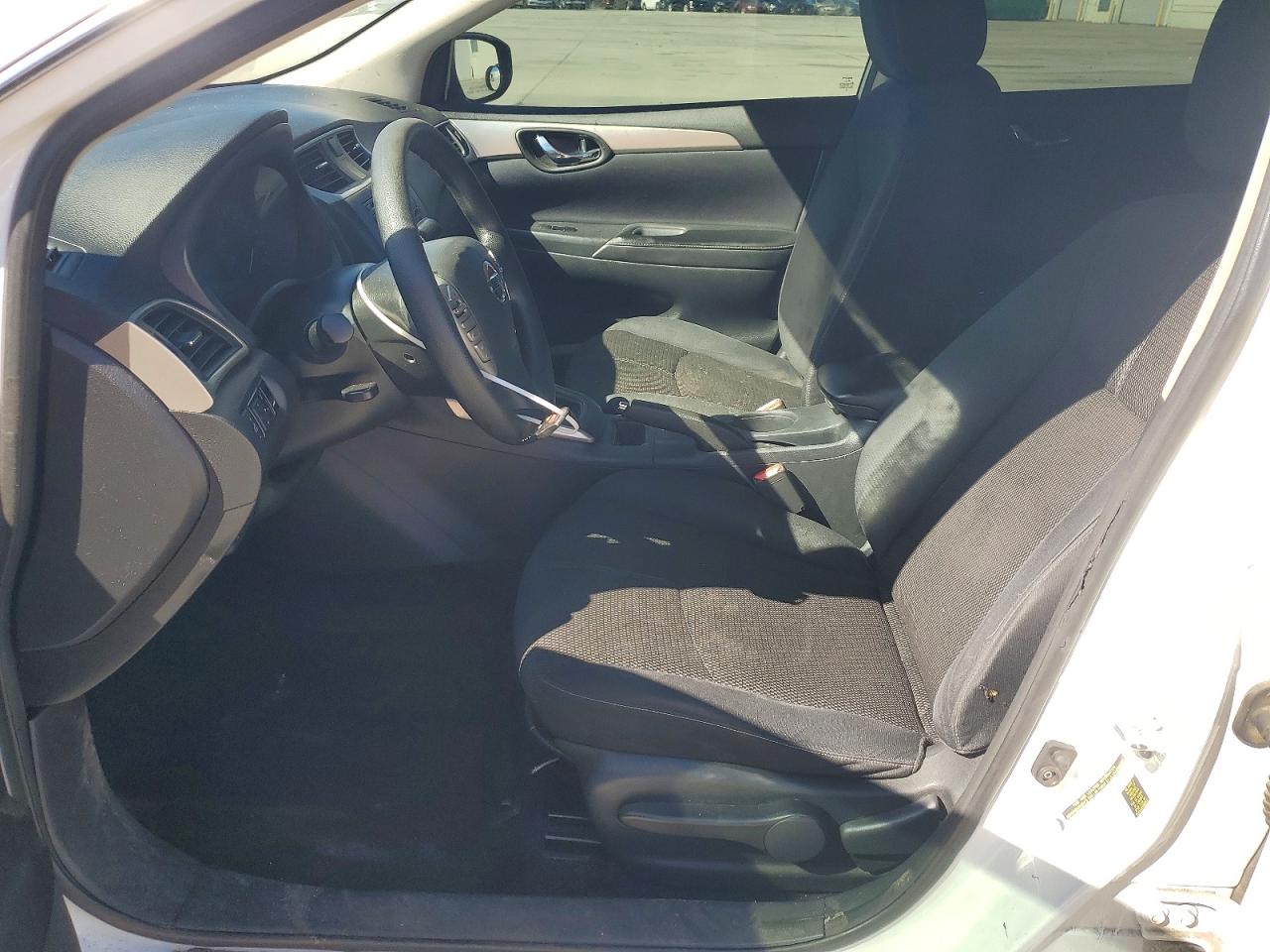 2016 NISSAN SENTRA S photo 7